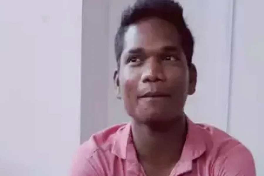 photograph of Shiv Prasad Dhruve who killed 4 security guards in Madhya Pradesh.