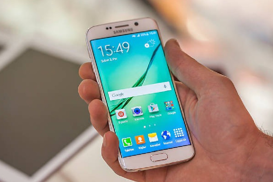 BharOS Operating System is a made in India Operating System.