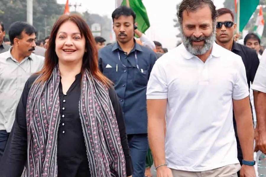 Rahul Gandhi and Puja Bhat in Congress Bharat Jodo Yatra