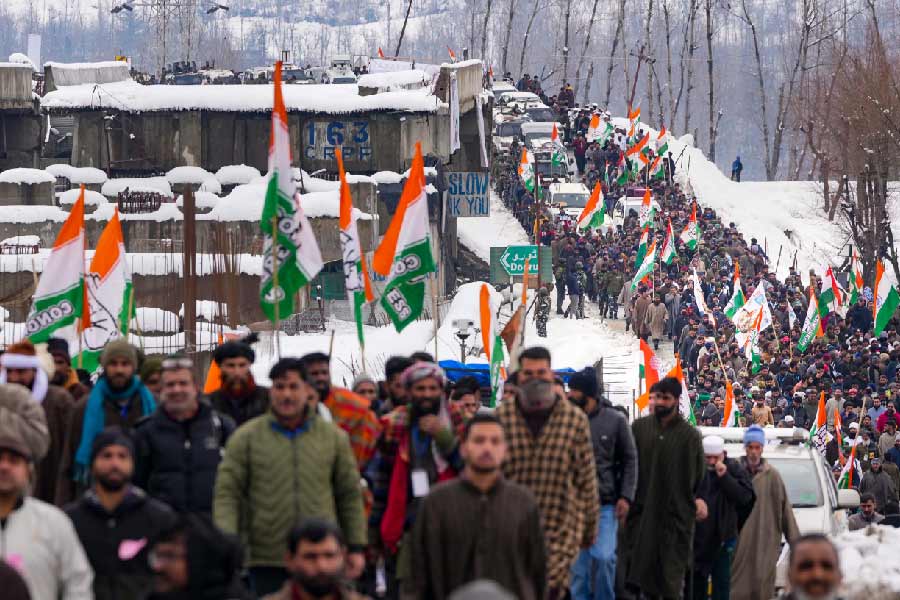 কংগ্রেস সভাপতি মল্লিকার্জুন খড়্গে ২১টি সমমনস্ক দলকে ৩০ জানুয়ারি ভারত জোড়ো পদযাত্রার সমাপ্তি অনুষ্ঠানে উপস্থিত থাকার অনুরোধ জানান। দেশের বিভিন্ন রাজ্যে কংগ্রেসের সঙ্গে জোটে থাকা দলগুলি এই ডাকে সাড়া দিলেও, ডাক উপেক্ষা করে তৃণমূল, এসপি, বিএসপির মতো দলগুলি। আপকে অবশ্য আমন্ত্রণ জানানো হয়নি।