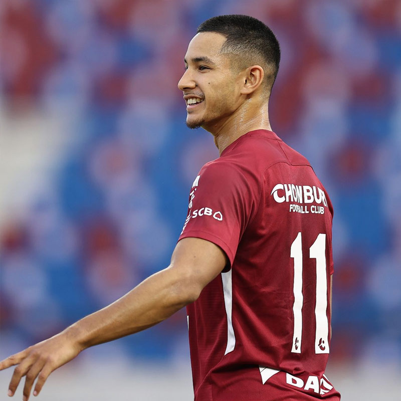 Faiq Jefri Bolkiah played for arsenal. 