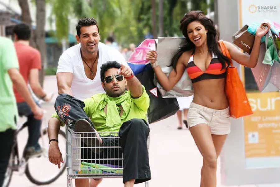 Priyanka Chopra Jonas, Abhishek Bachchan and John Abraham in Dostana movie