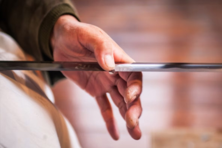 Archaeologists found 3,000 Years Old Bronze Sword in Germany which is still shining