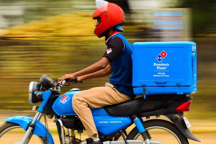 Domino\'s pizza delivery guy