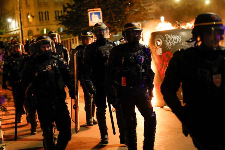 Why riot is happening in France and why government is blaming social medias for that