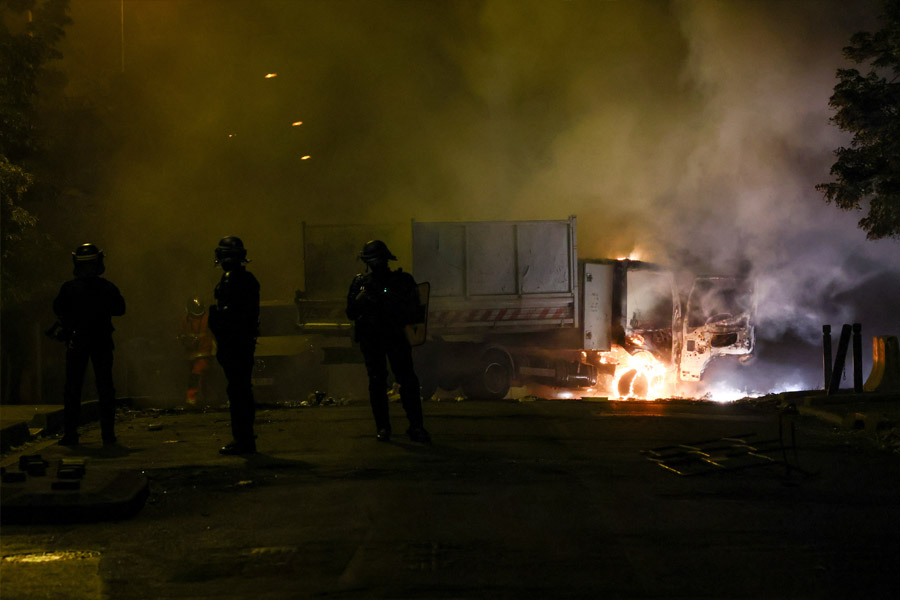 Why riot is happening in France and why government is blaming social medias for that