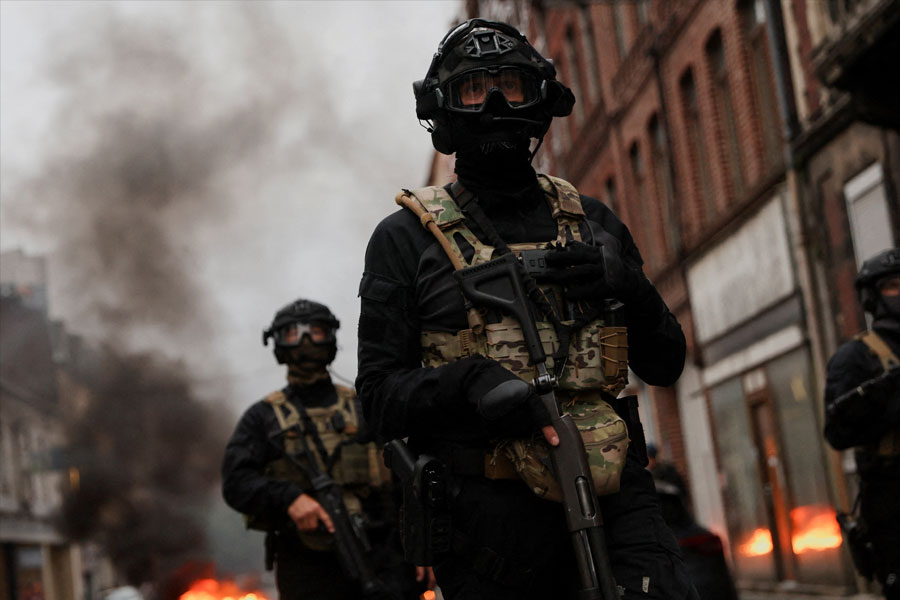 Why riot is happening in France and why government is blaming social medias for that