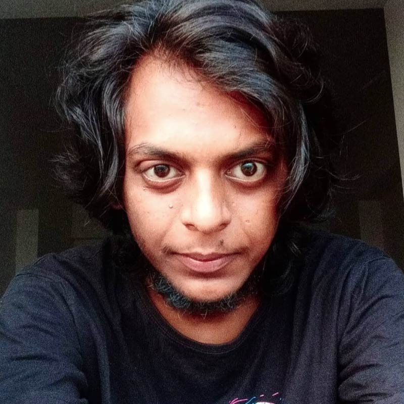 থিয়েটারের মঞ্চ নয়, অভিনেতা হওয়ার লক্ষ্যে রঞ্জনের পাখির চোখ ছিল বাজারচলতি ওটিটি প্ল্যাটফর্মের ওয়েব সিরিজ়গুলি। ২০১৪ সালে ‘ইন্টারভ্যাল ত্রিডি’ নামে একটি স্বল্পদৈর্ঘ্যের ছবিতে সুযোগ পেয়ে যান।