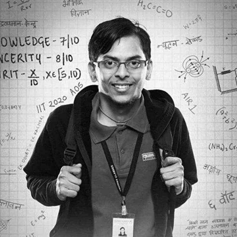 ২০১৪ সালেই বলিউডি ছবিতে অভিষেক হয়েছিল রঞ্জনের। তাঁর প্রথম সিনেমা ছিল ‘শুরুয়াত কা ইন্টারভ্যাল’। এর দু’বছর পর টিনু সুরেশ দেশাইয়ের ‘রুস্তম’-এ কাজের সুযোগ জোটে। তবে রঞ্জনের কেরিয়ারে সেই ছোট্ট চরিত্র তেমন লাভের গুড় দিতে পারেনি। সে ছবিটি অক্ষয় কুমারের সিনেমা হয়েই নাম কুড়িয়েছে।