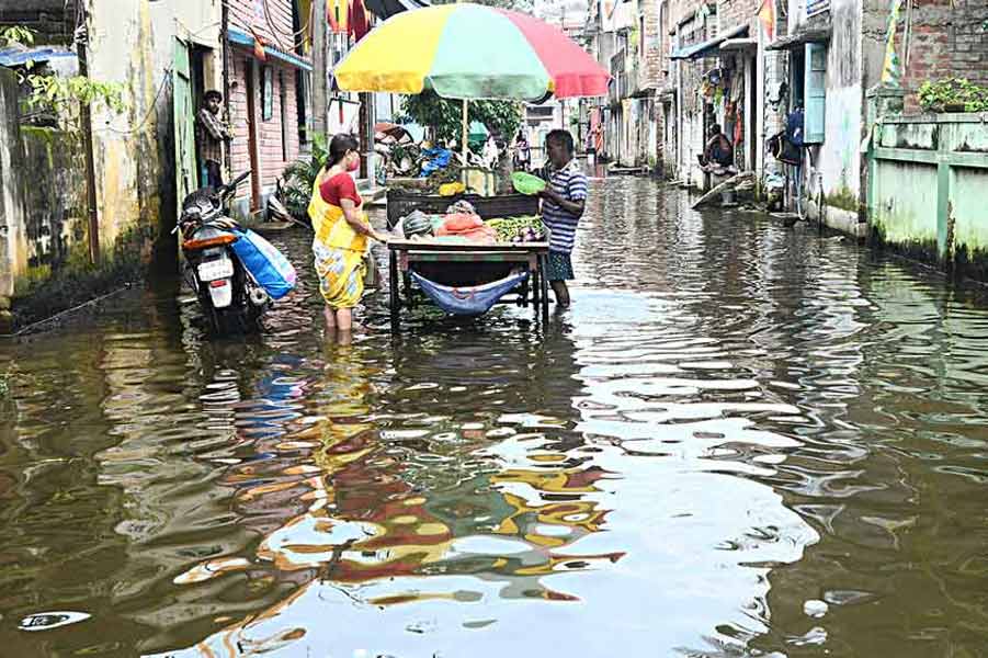 Residents of North Dum Dum are in the fear of water logged condition as monsoon hits
