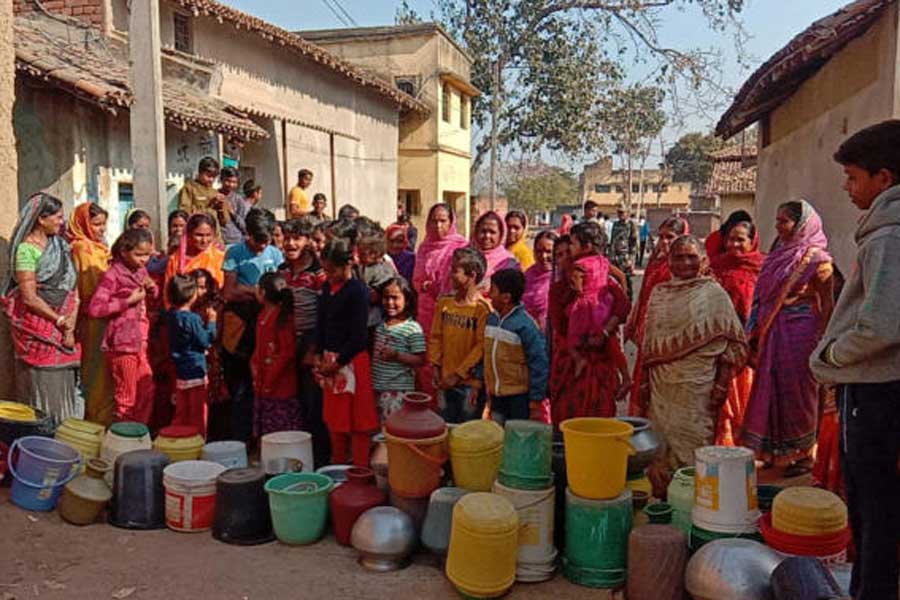 Drinking water problem in various panchayat areas of Purulia and Bakura