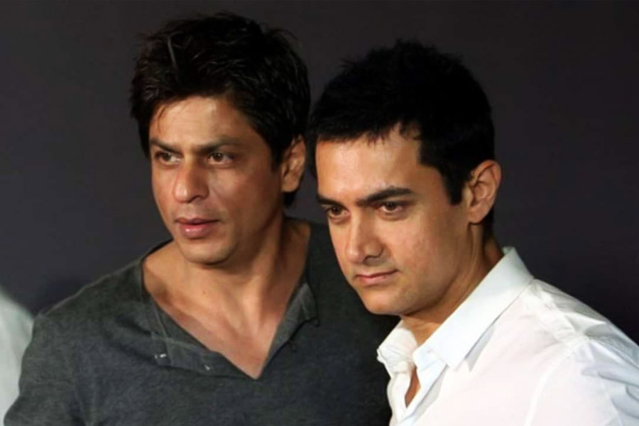 Bollywood actor Shah Rukh Khan rejected four films those made Aamir Khan's career