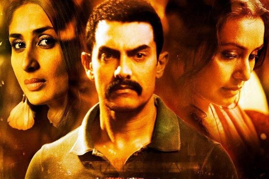 Bollywood actor Shah Rukh Khan rejected four films those made Aamir Khan's career