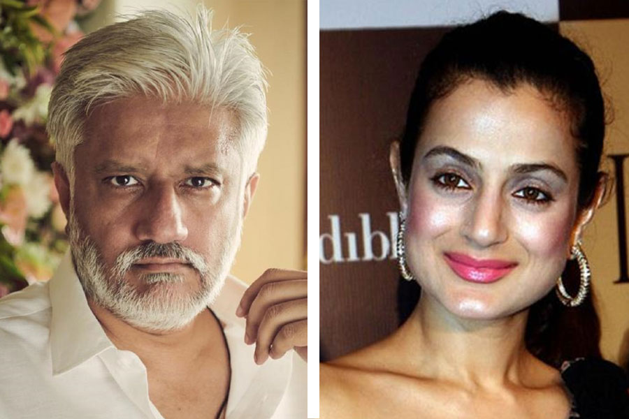 Ameesha Patel feels that relationship with vikram bhatt ruined her career