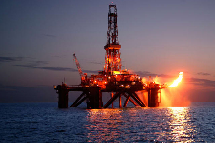 রয়টার্স জানিয়েছে, ইন্ডিয়ান অয়েল ছাড়া আরও অন্তত দু’টি বেসরকারি তেল পরিশোধক সংস্থা রাশিয়ার তেলের জন্য চিনা ইউয়ানে খরচ করেছে। তবে বিষয়টির সংবেদনশীলতার কথা ভেবে তাদের নাম প্রকাশ করা হয়নি।