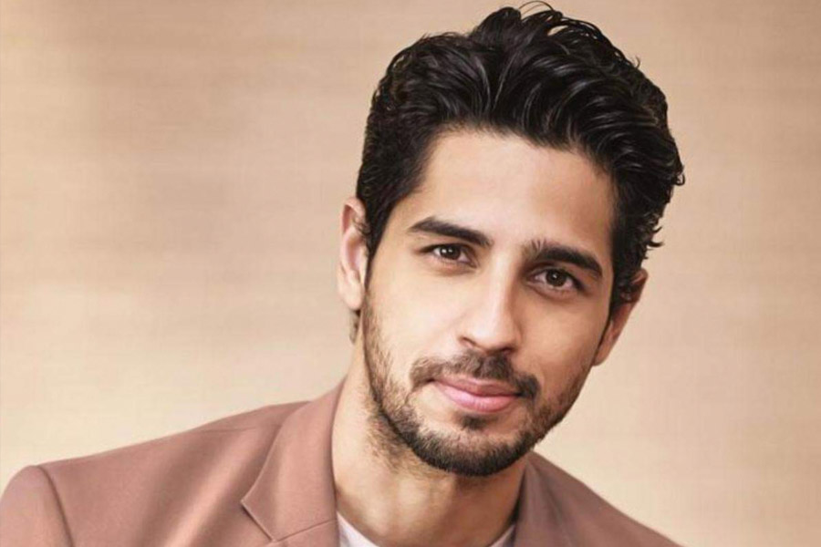 10 Bollywood stars who don’t drink in real life