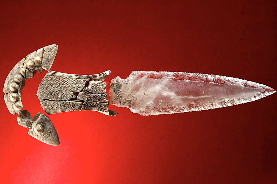 image of crystal dagger 