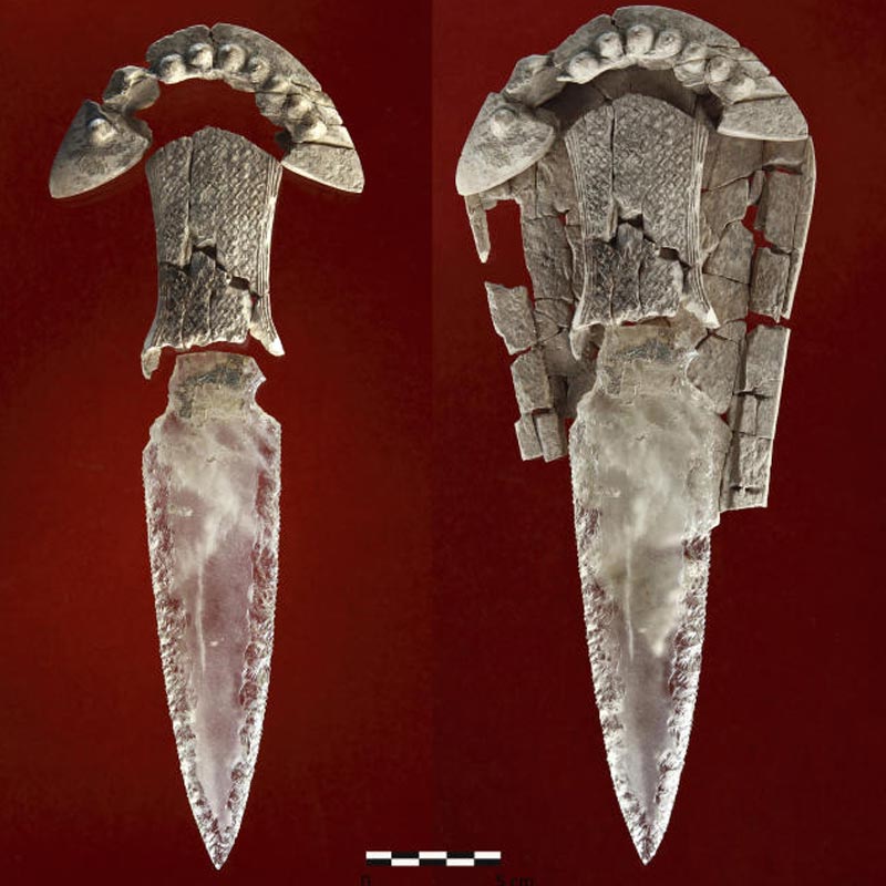 image of crystal dagger 