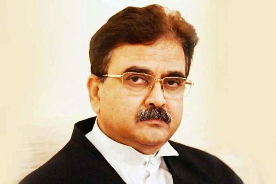 In which path Supreme Court dismissed Calcutta High Court’s order to terminate 32000 primary teachers in West Bengal