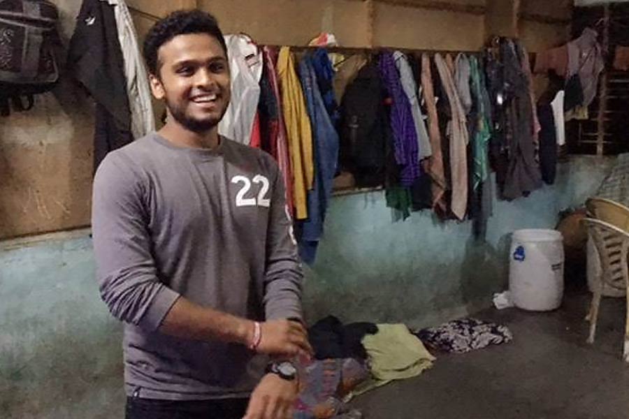 All you need to know about Dravya Dholakia, who chose to work at bakery despite being son of rich father