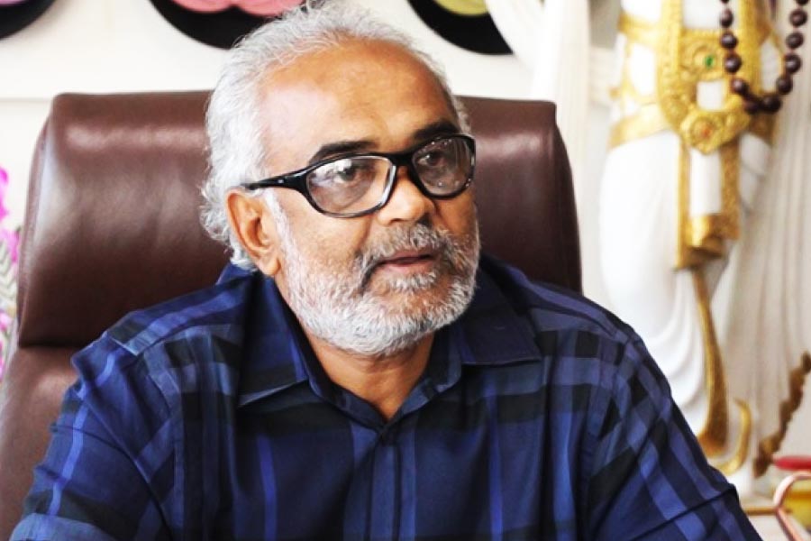 All you need to know about Dravya Dholakia, who chose to work at bakery despite being son of rich father