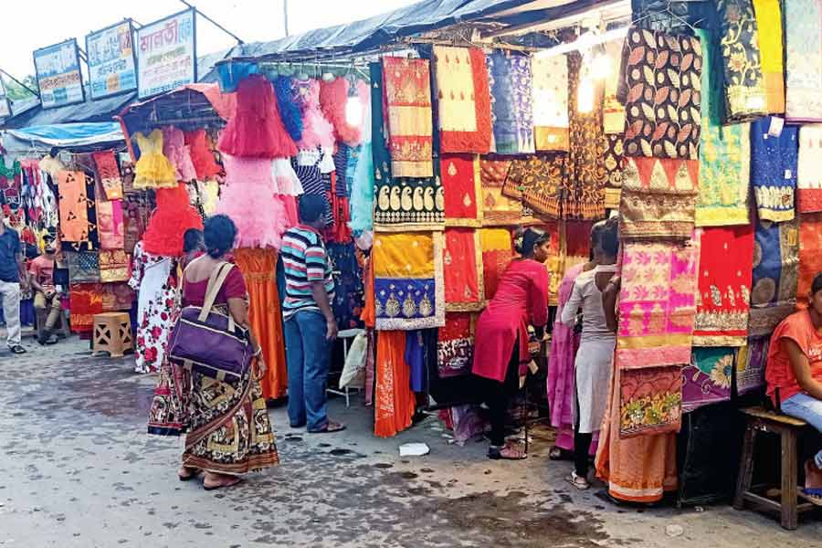 An image of Cloth market