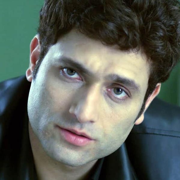 ২০০৯ সালের জুন মাসে শাইনির বিরুদ্ধে ধর্ষণের অভিযোগ ওঠে। ১৯ বছর বয়সি পরিচারিকাকে নাকি ধর্ষণ করেছিলেন অভিনেতা। এমনটাই দাবি করেছিলেন ওই পরিচারিকা। ২০১১ সালে আদালতের তরফে শাইনিকে সাত বছরের কারাদণ্ডের নির্দেশ দেওয়া হয়। তার পর অভিনয় থেকে দূরে সরে যান তিনি।