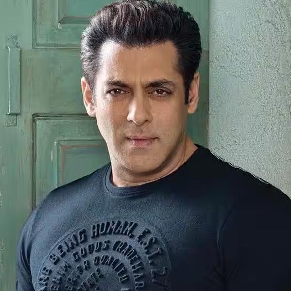 ১ এপ্রিলের ওই সাংবাদিক বৈঠকে বিবেক জানান যে, তিনি ঐশ্বর্যার সঙ্গে মেলামেশা করেছিলেন বলে সলমন অভিনেতাকে বার বার ফোন করে হুমকি দিতেন। শুধু তা-ই নয়, বিবেকের দাবি ছিল, তাঁর কেরিয়ার ধ্বংস করারও ভয় দেখিয়েছিলেন সলমন।