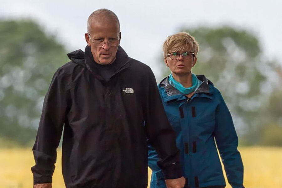 Representational image of couple