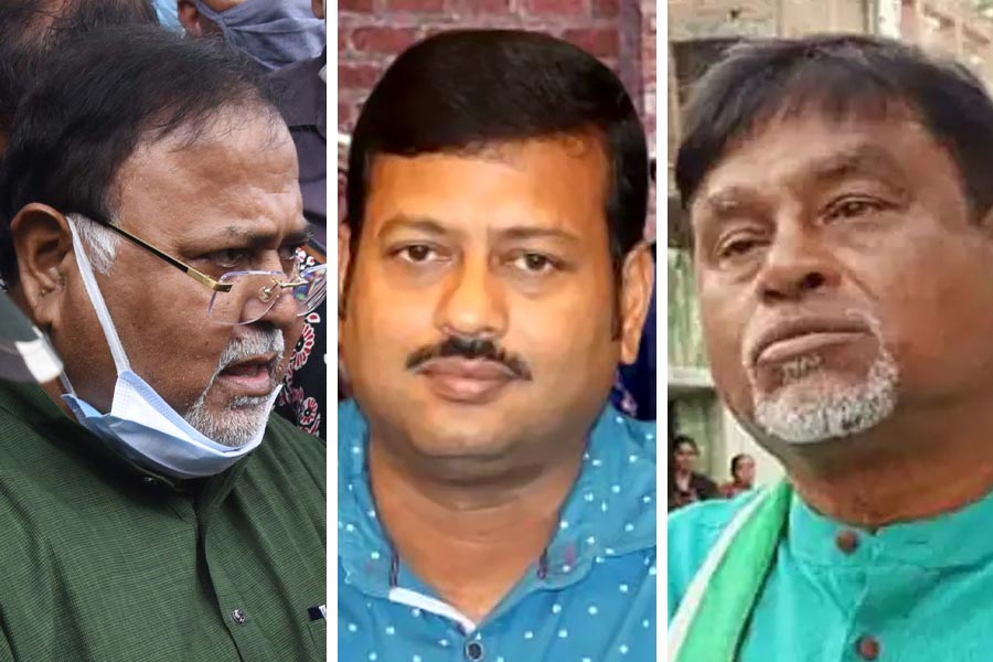 Partha Chatterjee and two MLAs are not cast their vote to rajyasabha election.