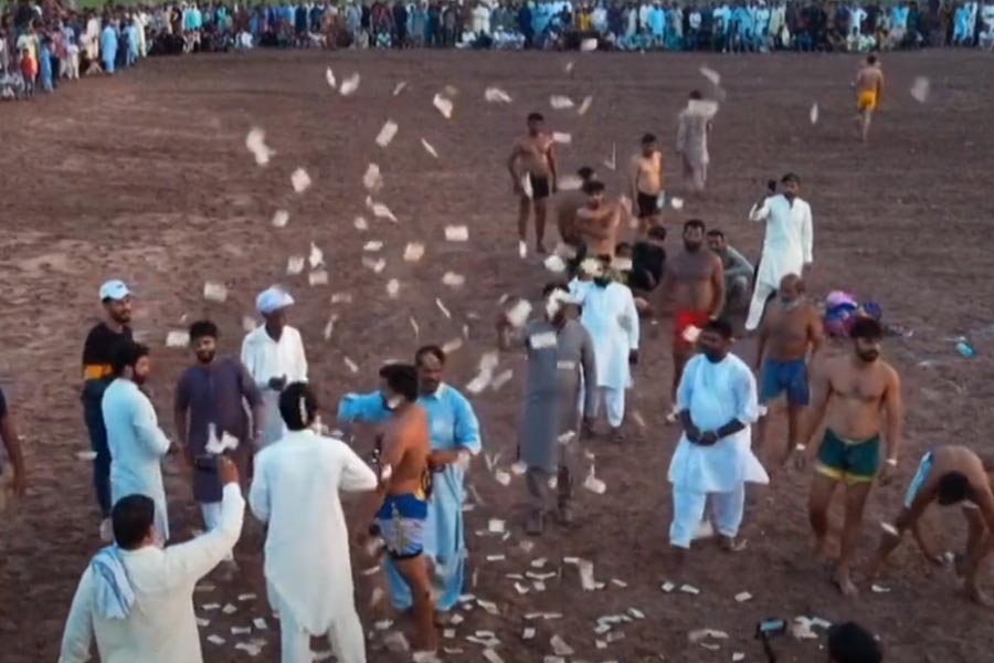 Viral video of Pakistan’s Slap Kabaddi that is gaining popularity in that country