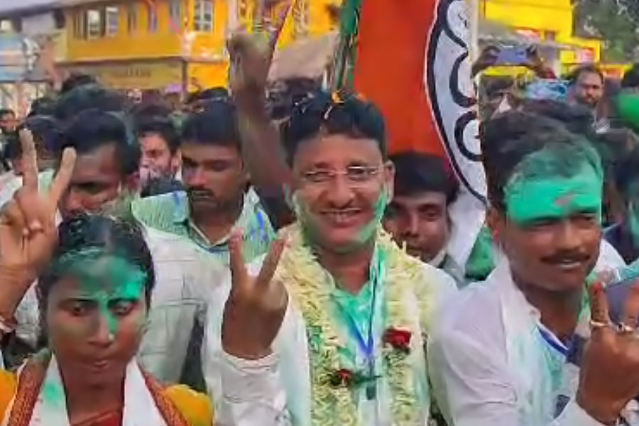 জয়ী কাজল শেখ।