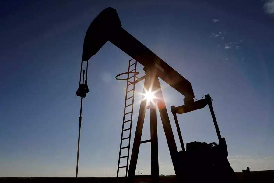 Despite record purchase discount in Russian oil for India plunges.