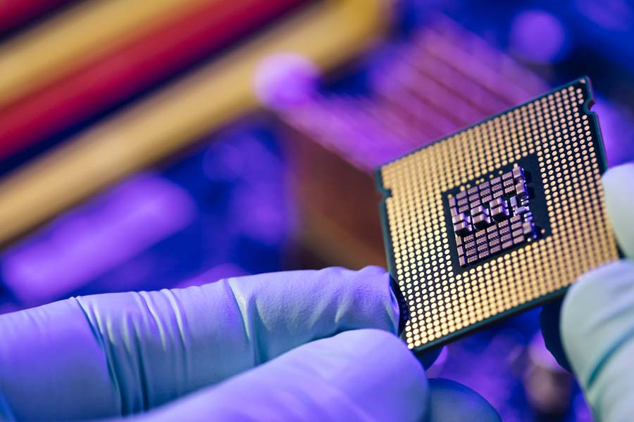 Taiwan Company Foxconn has withdrew from Joint Venture with Indian Company Vendanta to make semiconductor.