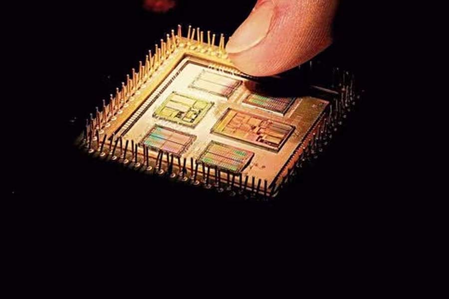 Taiwan Company Foxconn has withdrew from Joint Venture with Indian Company Vendanta to make semiconductor.