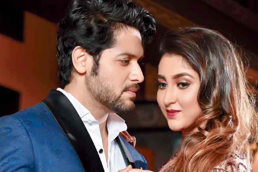 Vikram and Oindrila sen againgoing to paired up