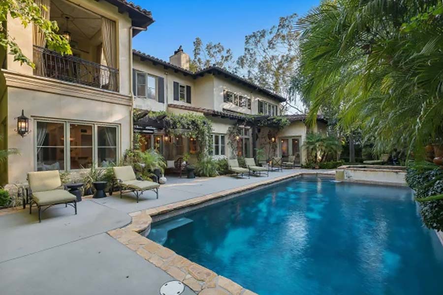 Britney Spears sells her house in Los Angeles at loss
