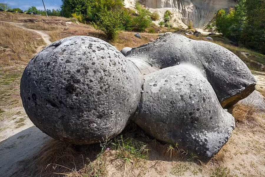 Image of Trovants stones of Romania