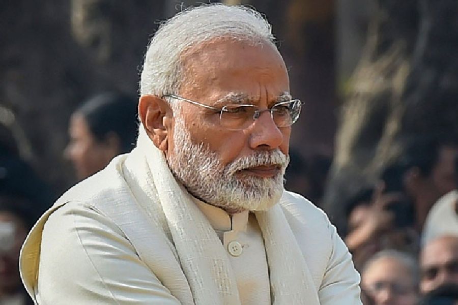 PM Modi spoke to the lieutenant governor of Delhi about the flood situation after returning.