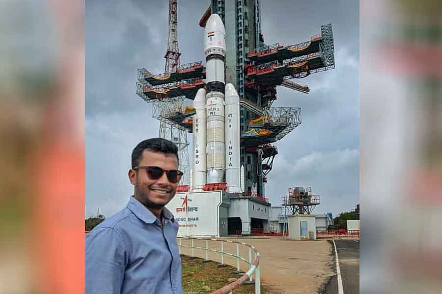 Niladri Moitra of Machlandapur of North 24 Parganas is a part of Chandrayaan-3, ISRO\\\'s mission to moon