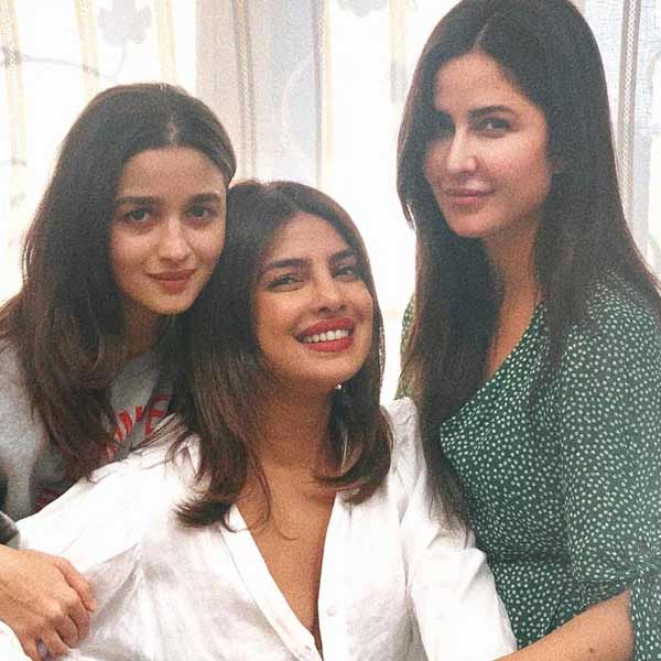 আলিয়া ভট্ট , প্রিয়ঙ্কা চোপড়া এবং ক্যাটরিনা কইফ। 