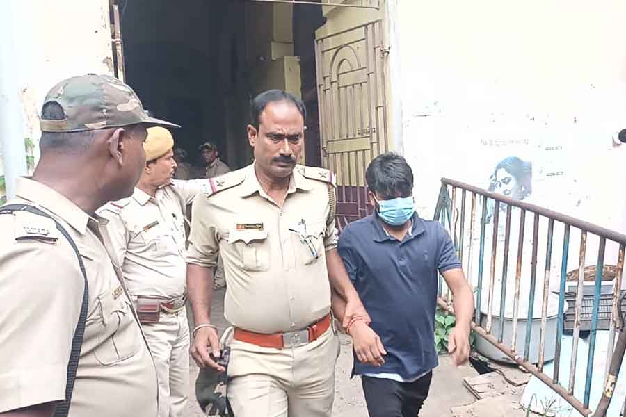 Three dacoits found guilty by court for dacoity in loan giving agency at Hooghly