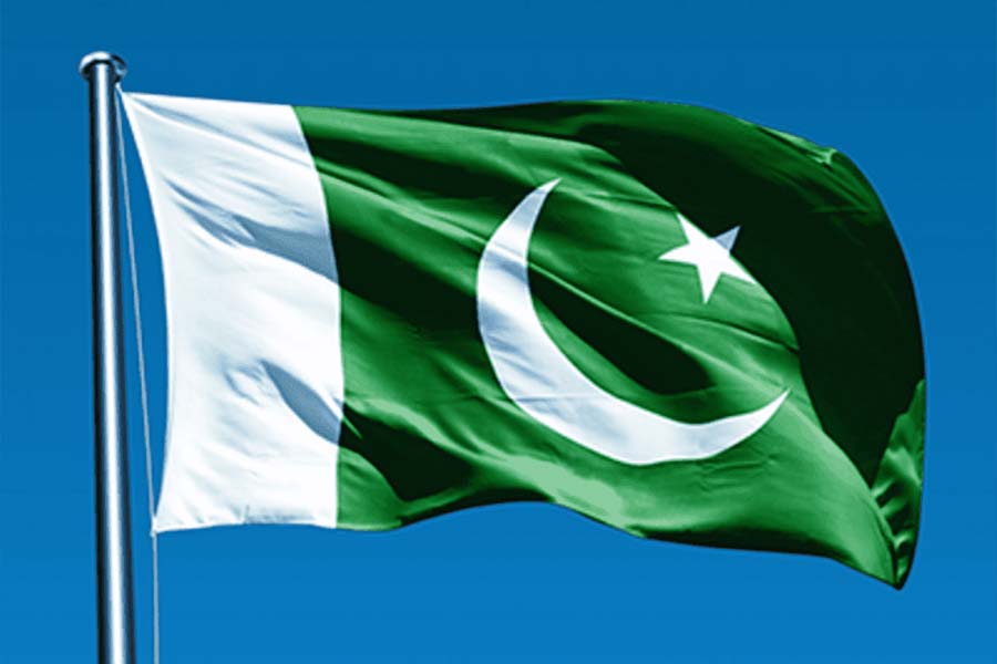 Pakistan to hoist 500ft long flag spending 40 crore to defeat India in flag war 
