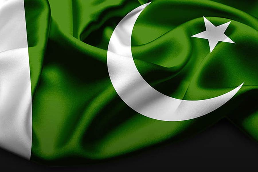 Pakistan to hoist 500ft long flag spending 40 crore to defeat India in flag war 
