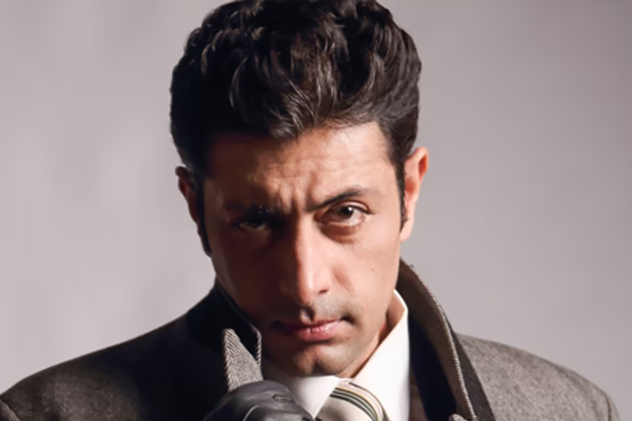 Know the details about bollywood actor Priyanshu Chatterjee, what is he doing now 