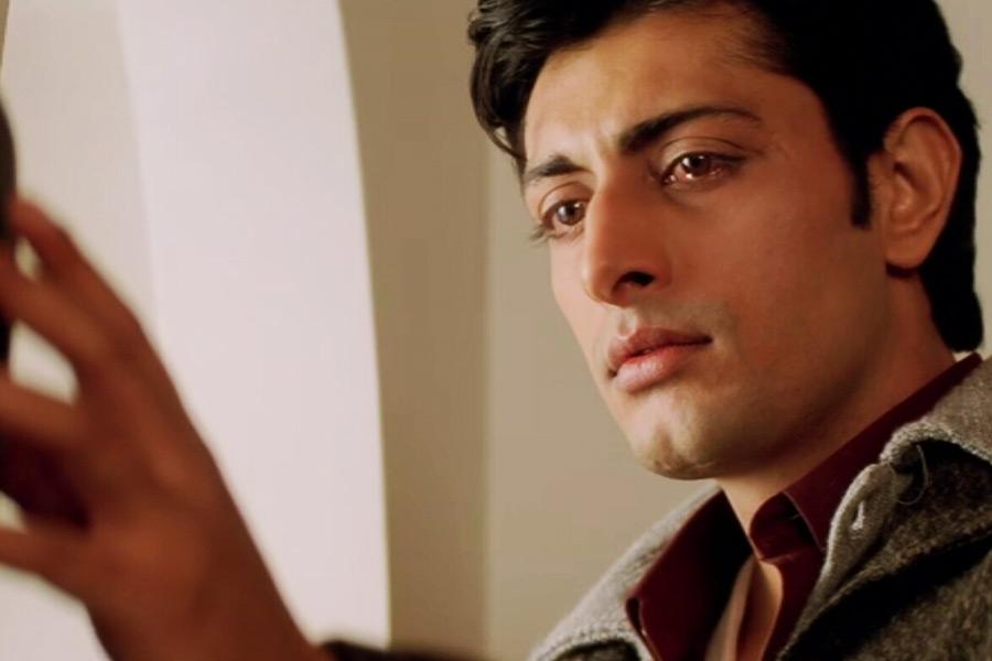 Know the details about bollywood actor Priyanshu Chatterjee, what is he doing now 