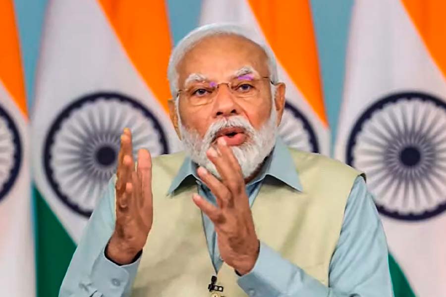 PM Modi attacks opposition ahead of big 26-party meet.