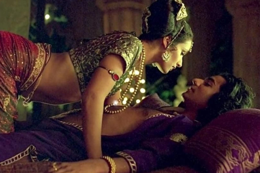 a still from the film Kamasutra