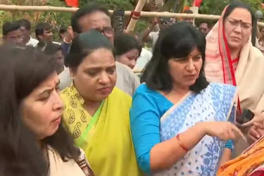 BJP’s fact finding committee of 5 women reaches Howrah Amta and jabs Mamata Banerjee’s government
