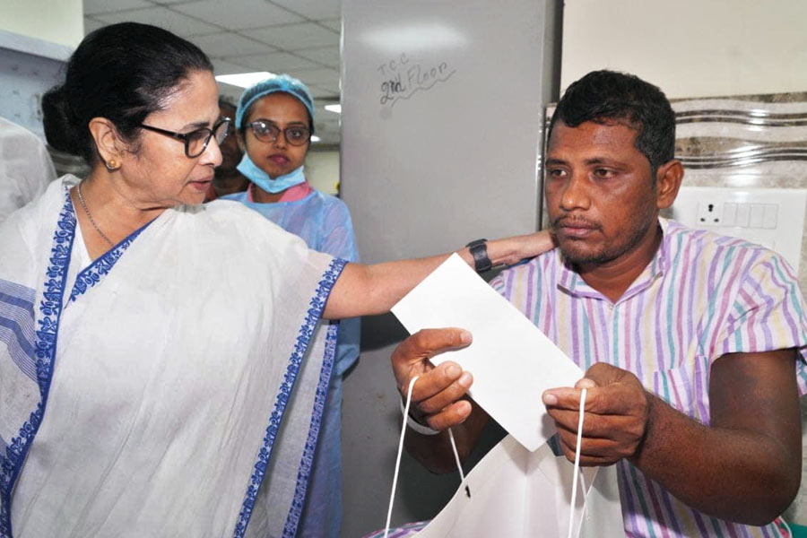 A photograph of WB chief minister Mamata Banerjee. 